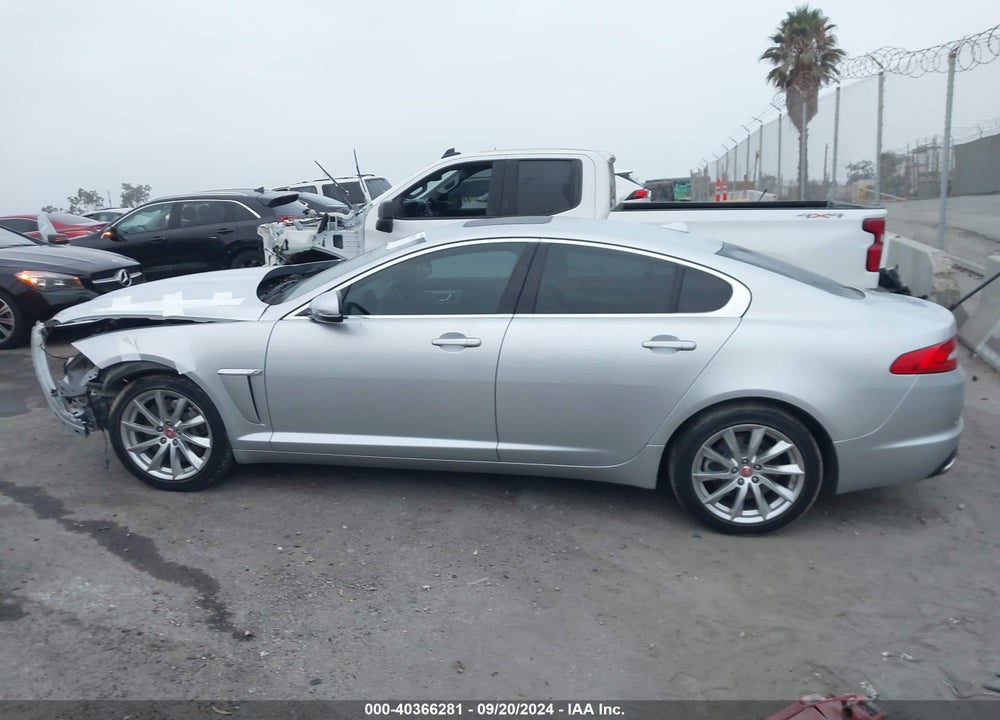 2013 JAGUAR XF I4 T VIN: SAJWA0ESXDPU02317