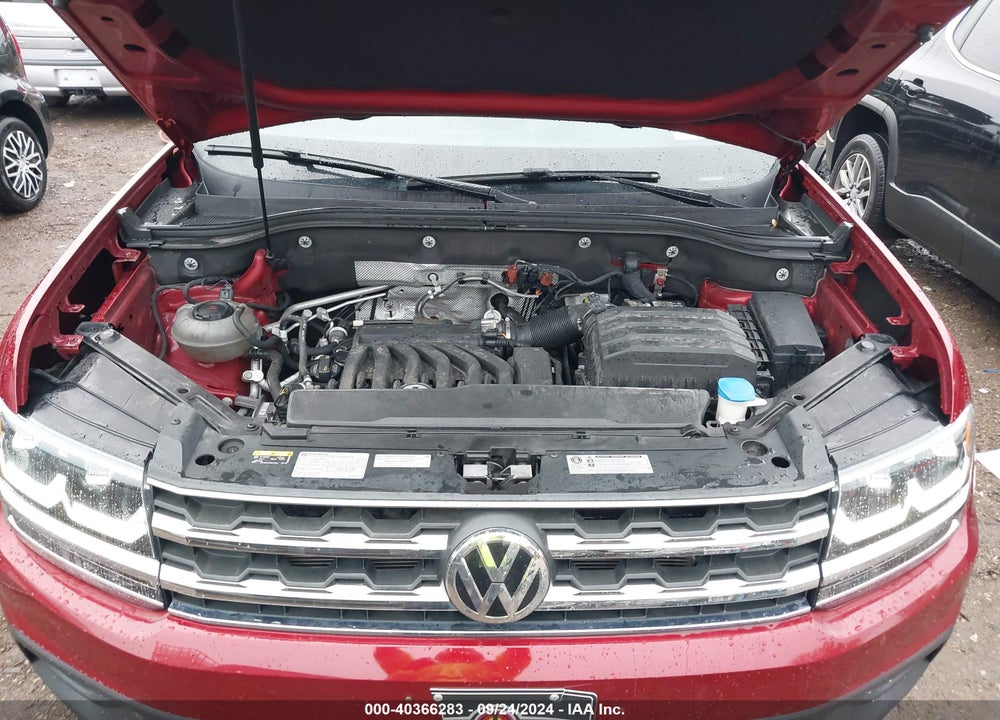 2018 VOLKSWAGEN ATLAS VIN: 1V2DR2CA8JC589868