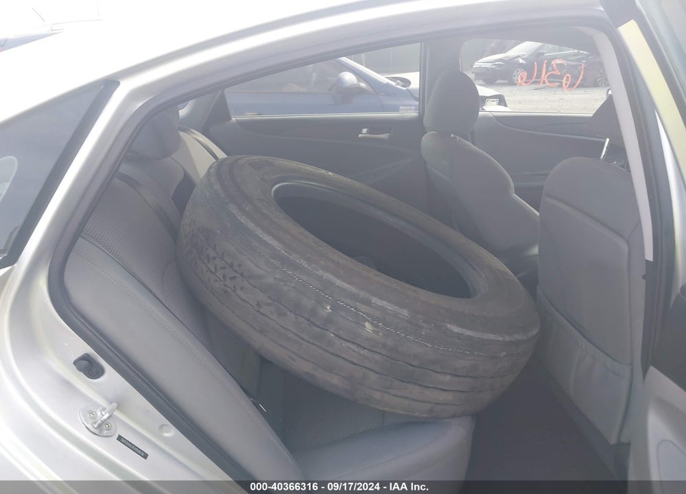2014 HYUNDAI SONATA GLS VIN: 5NPEB4AC4EH858436