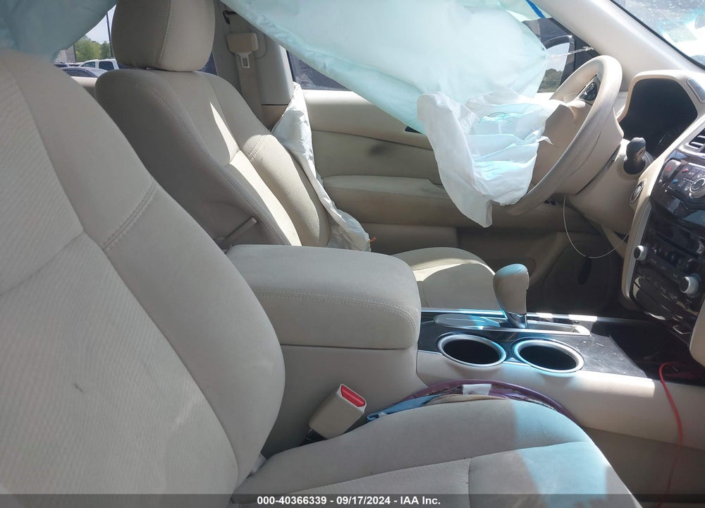 2014 NISSAN PATHFINDER S VIN: 5N1AR2MN0EC727958