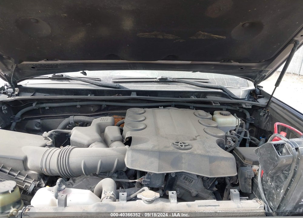 2011 TOYOTA 4RUNNER LIMITED V6 VIN: JTEBU5JR0B5041544