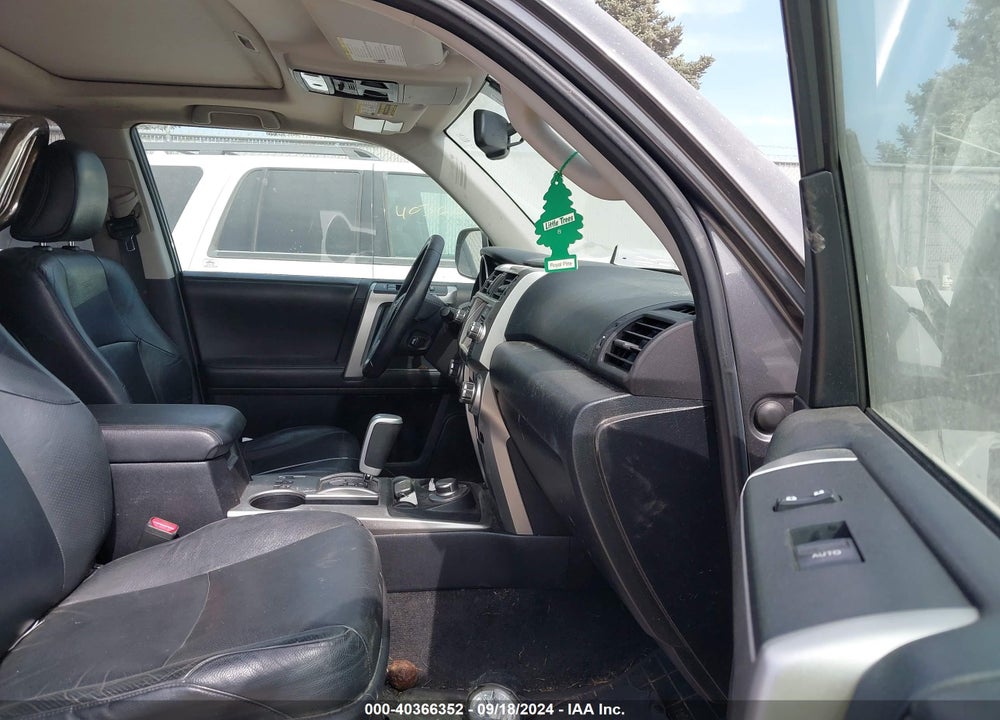 2011 TOYOTA 4RUNNER LIMITED V6 VIN: JTEBU5JR0B5041544