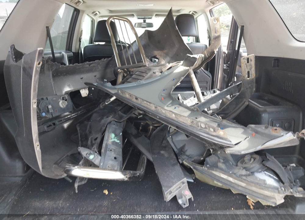 2011 TOYOTA 4RUNNER LIMITED V6 VIN: JTEBU5JR0B5041544