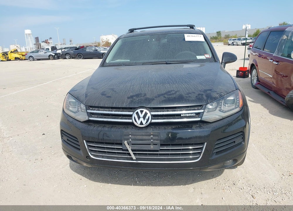 2011 VOLKSWAGEN TOUAREG HYBRID VIN: WVGFG9BP4BD002765