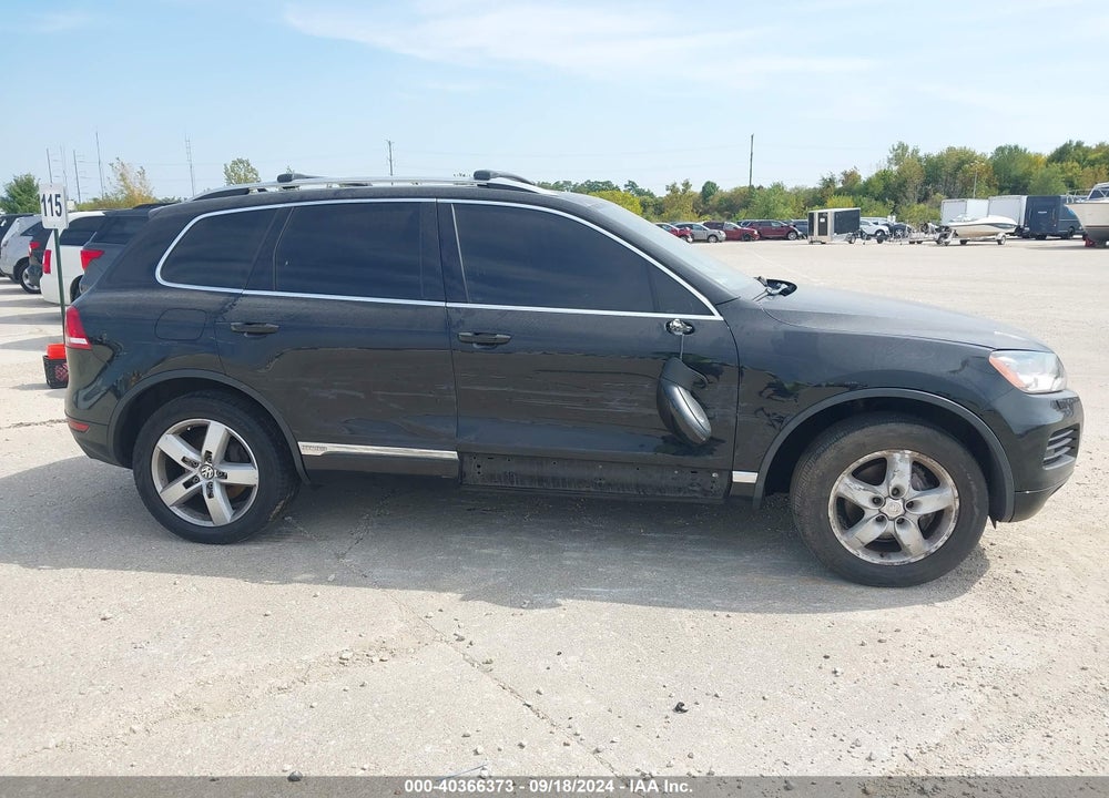 2011 VOLKSWAGEN TOUAREG HYBRID VIN: WVGFG9BP4BD002765