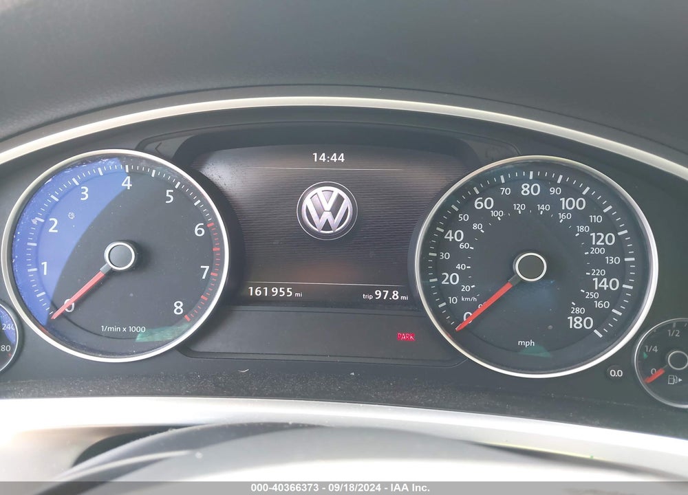 2011 VOLKSWAGEN TOUAREG HYBRID VIN: WVGFG9BP4BD002765