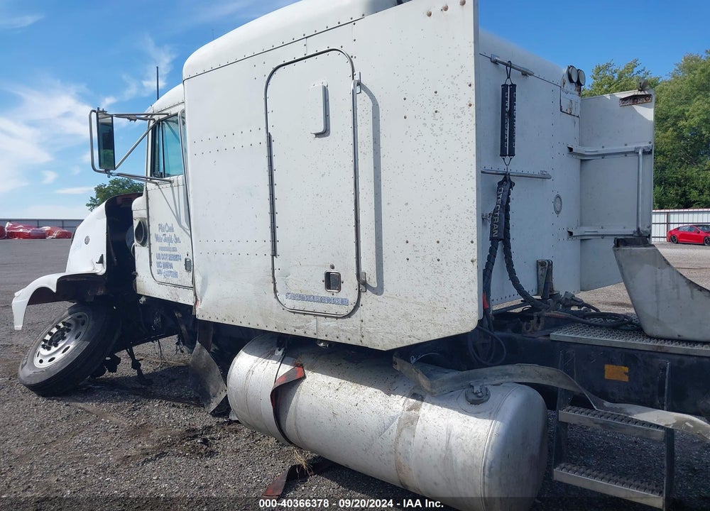 1995 PETERBILT 377 VIN: 1XPCDR8X7SN370356