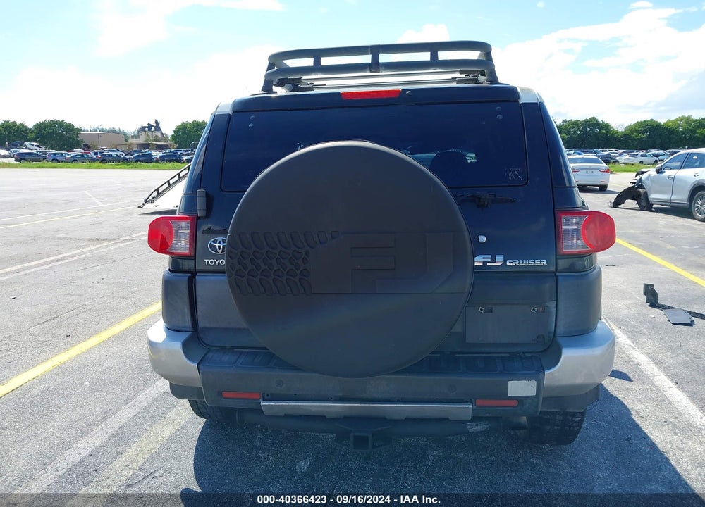 2007 TOYOTA FJ CRUISER VIN: JTEZU11F670009991