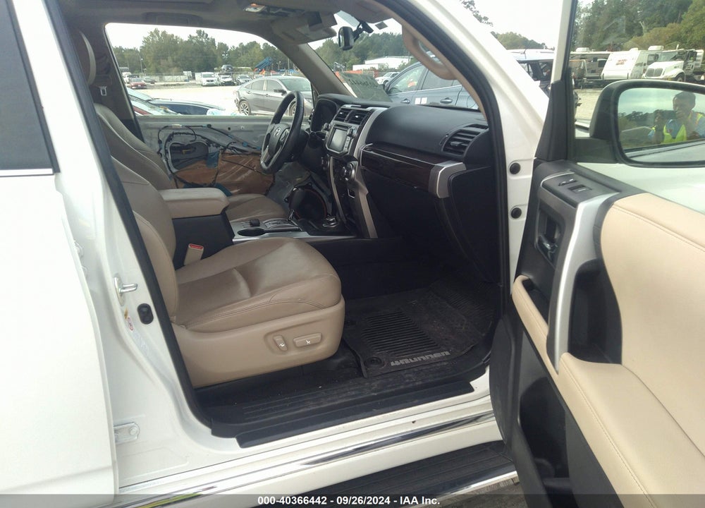 2018 TOYOTA 4RUNNER LIMITED VIN: JTEBU5JR0J5569163
