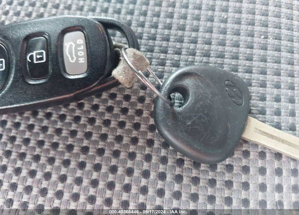2011 HYUNDAI SONATA GLS VIN: 5NPEB4AC6BH196757