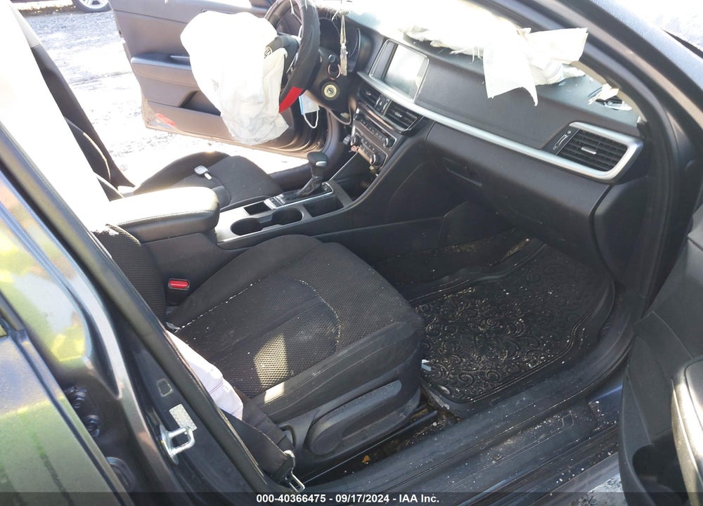 2020 KIA OPTIMA LX VIN: 5XXGT4L32LG385583