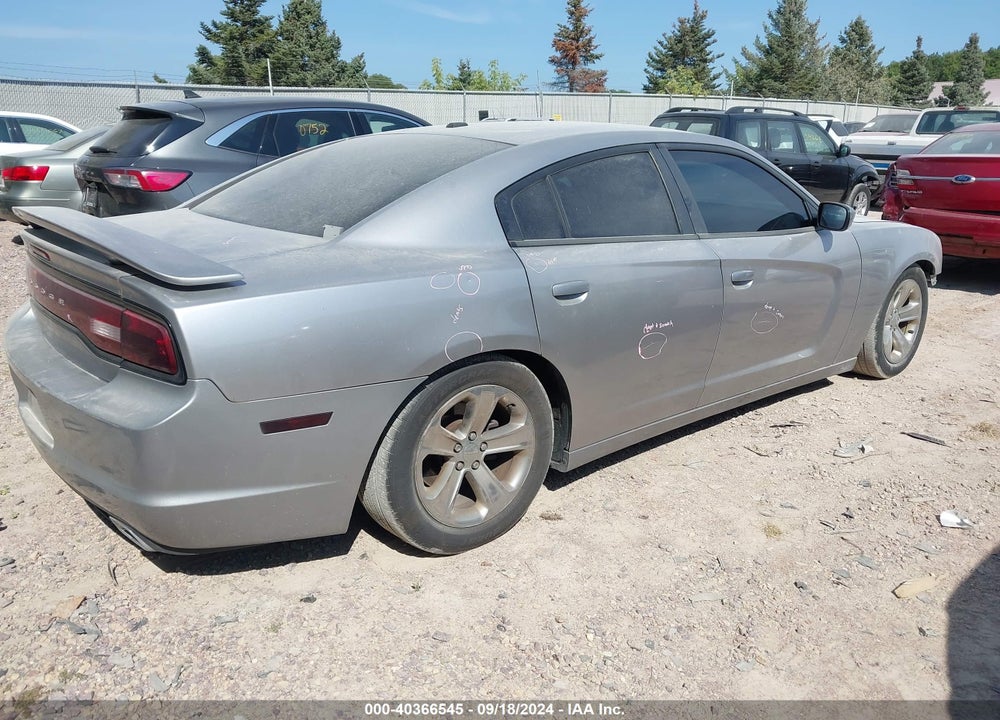 2011 DODGE CHARGER VIN: 2B3CL3CG2BH520652