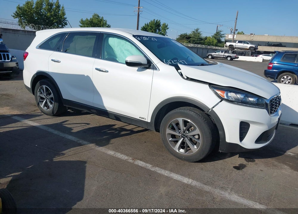 2020 KIA SORENTO 3.3L LX VIN: 5XYPGDA50LG612547