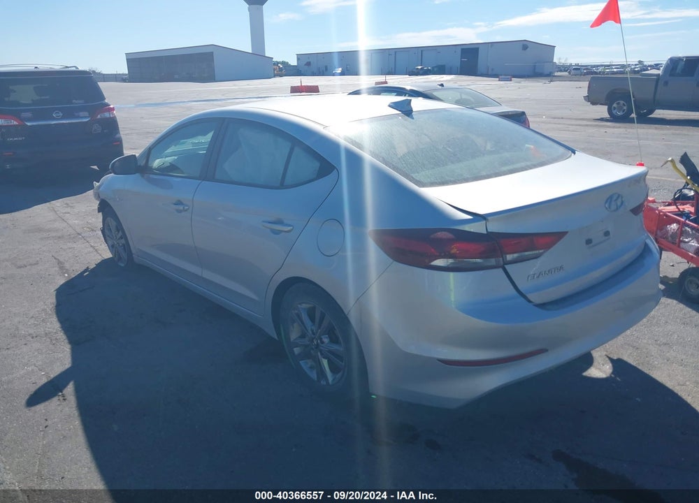 2018 HYUNDAI ELANTRA SEL VIN: KMHD84LF6JU620827