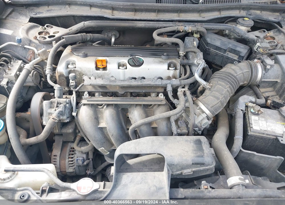 2010 HONDA ACCORD 2.4 EX-L VIN: 1HGCP2F85AA055882