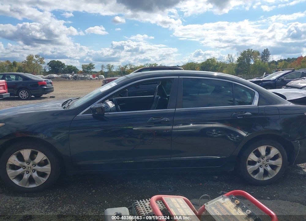 2010 HONDA ACCORD 2.4 EX-L VIN: 1HGCP2F85AA055882