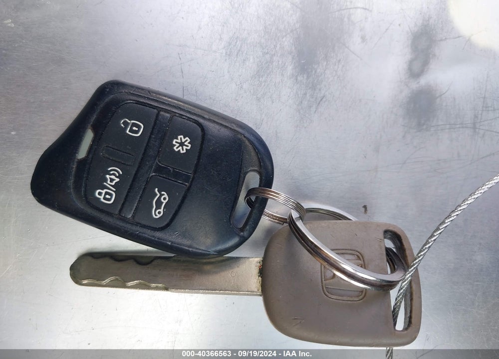 2010 HONDA ACCORD 2.4 EX-L VIN: 1HGCP2F85AA055882