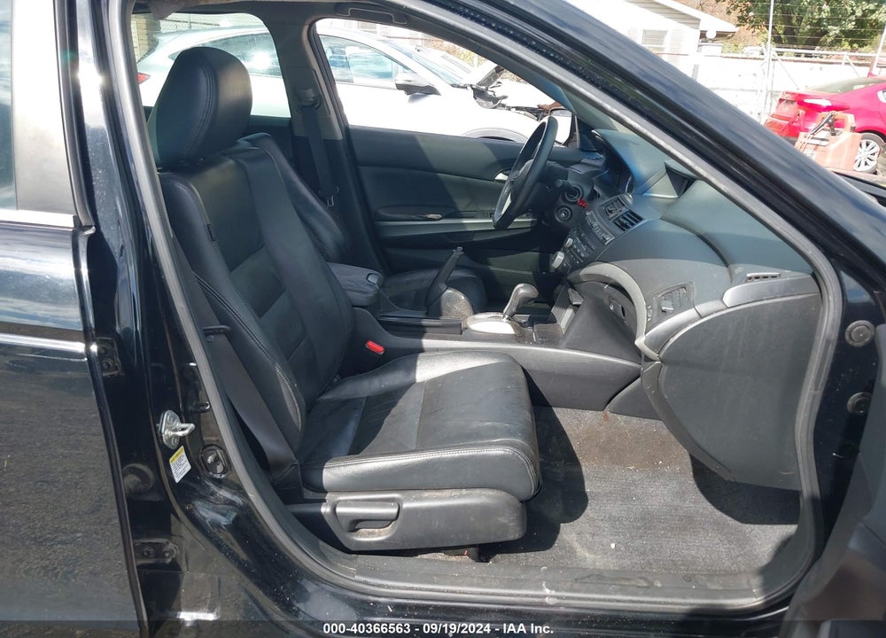 2010 HONDA ACCORD 2.4 EX-L VIN: 1HGCP2F85AA055882