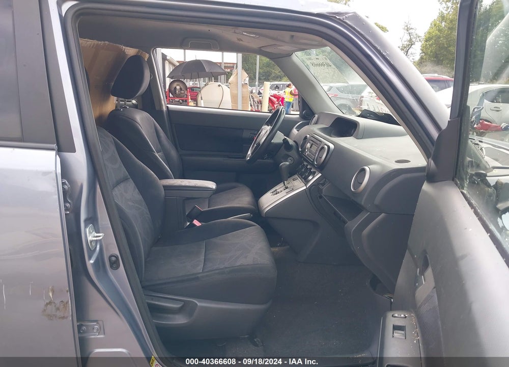 2011 SCION XB VIN: JTLZE4FE1B1132611