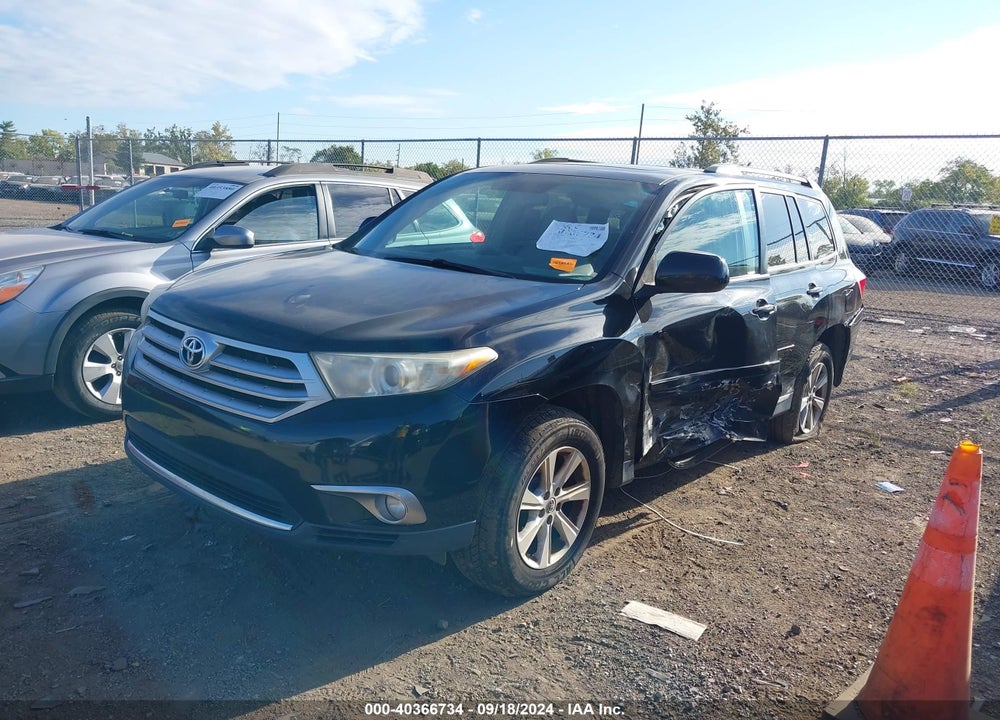 2011 TOYOTA HIGHLANDER SE V6 VIN: 5TDBK3EHXBS041173