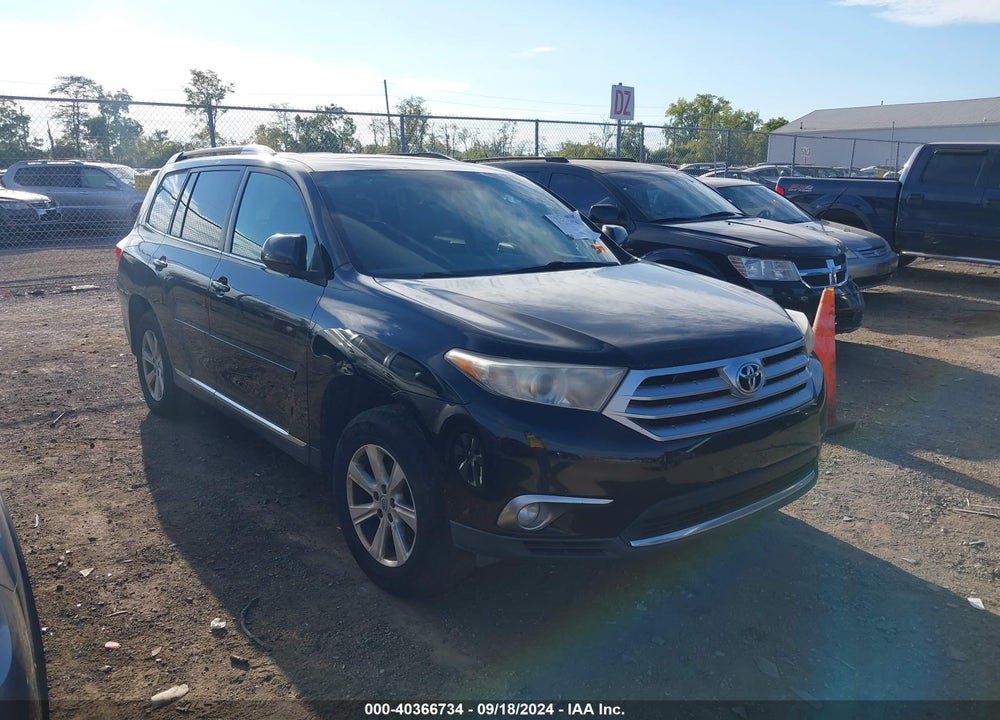 2011 TOYOTA HIGHLANDER SE V6 VIN: 5TDBK3EHXBS041173