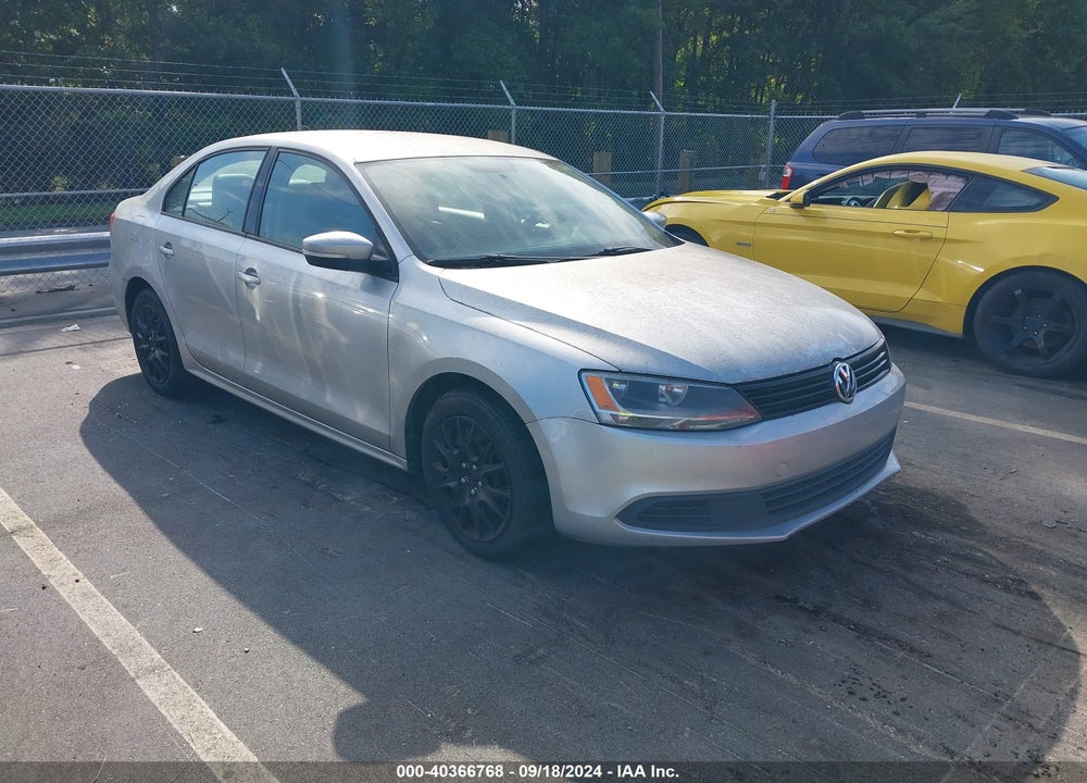 2014 VOLKSWAGEN JETTA 1.8T SE VIN: 3VWD17AJ7EM239089