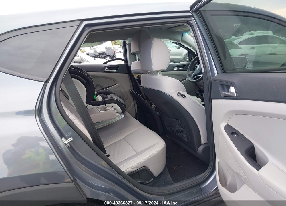 2021 HYUNDAI TUCSON SE VIN: KM8J2CA48MU371919