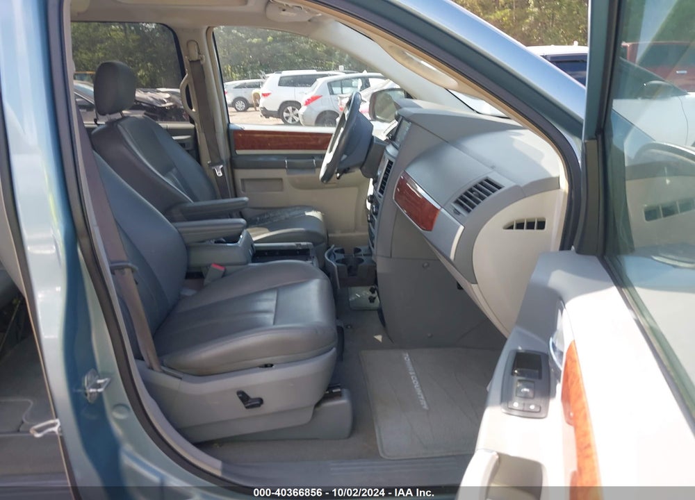 2009 CHRYSLER TOWN & COUNTRY TOURING VIN: 2A8HR54159R583699