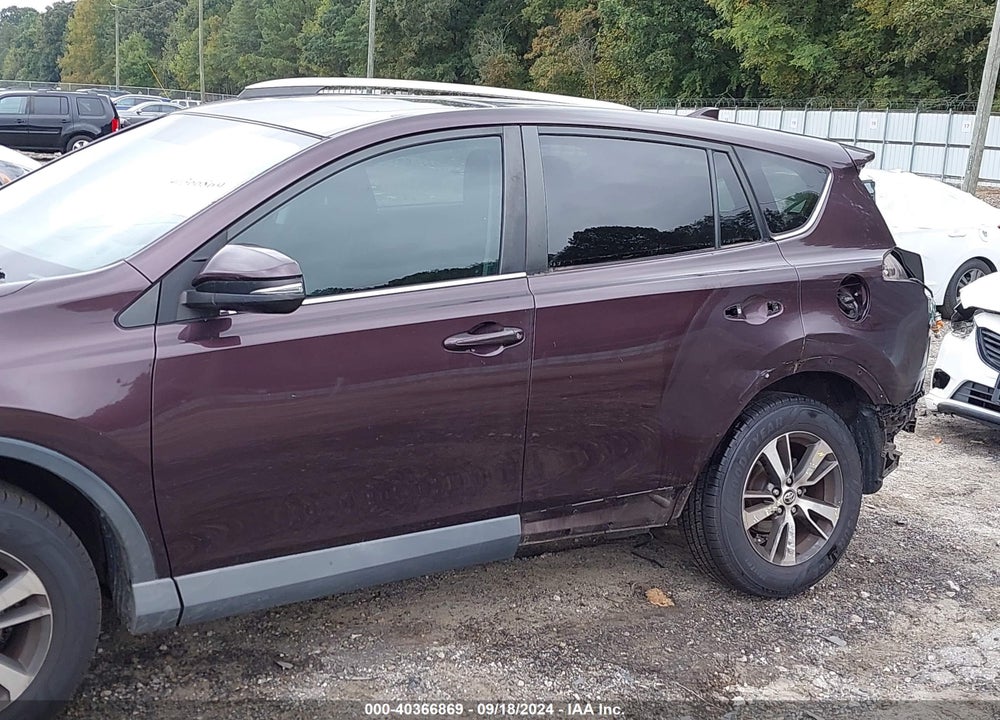 2016 TOYOTA RAV4 XLE VIN: 2T3WFREV6GW246588