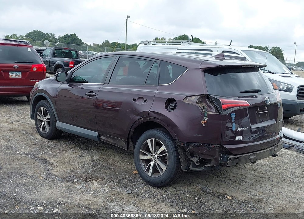 2016 TOYOTA RAV4 XLE VIN: 2T3WFREV6GW246588