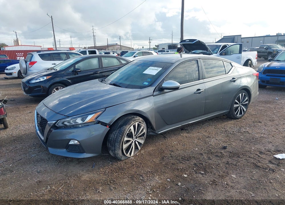 2020 NISSAN ALTIMA SR FWD VIN: 1N4BL4CV0LC215515