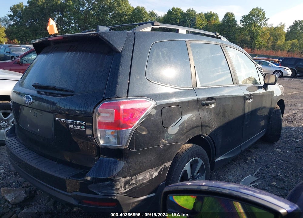 2017 SUBARU FORESTER 2.5I PREMIUM VIN: JF2SJAEC9HH505385