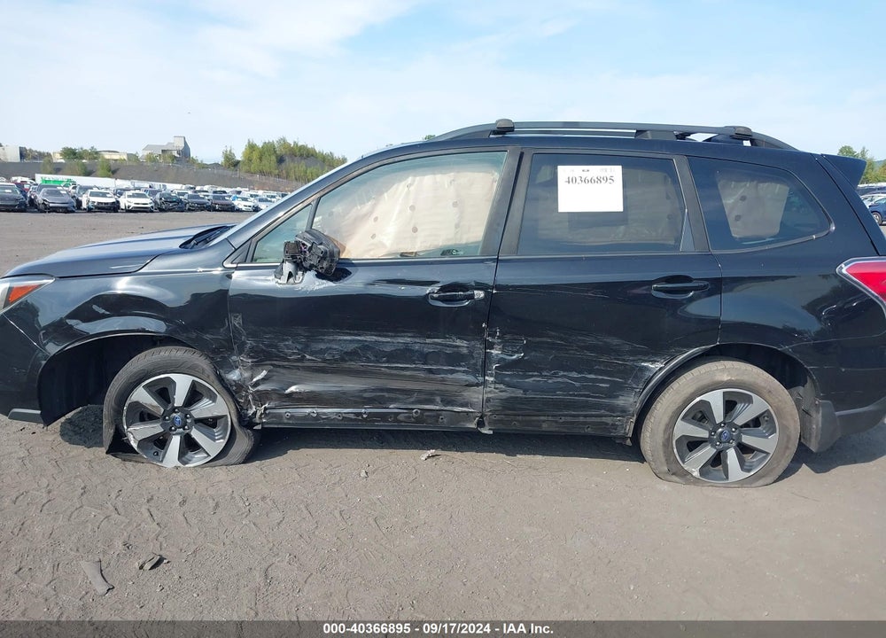 2017 SUBARU FORESTER 2.5I PREMIUM VIN: JF2SJAEC9HH505385