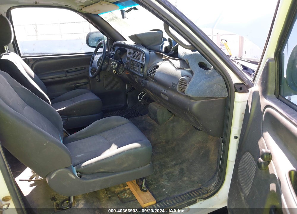 2000 DODGE RAM 1500 ST/WS VIN: 1B7HC16X3YS622094