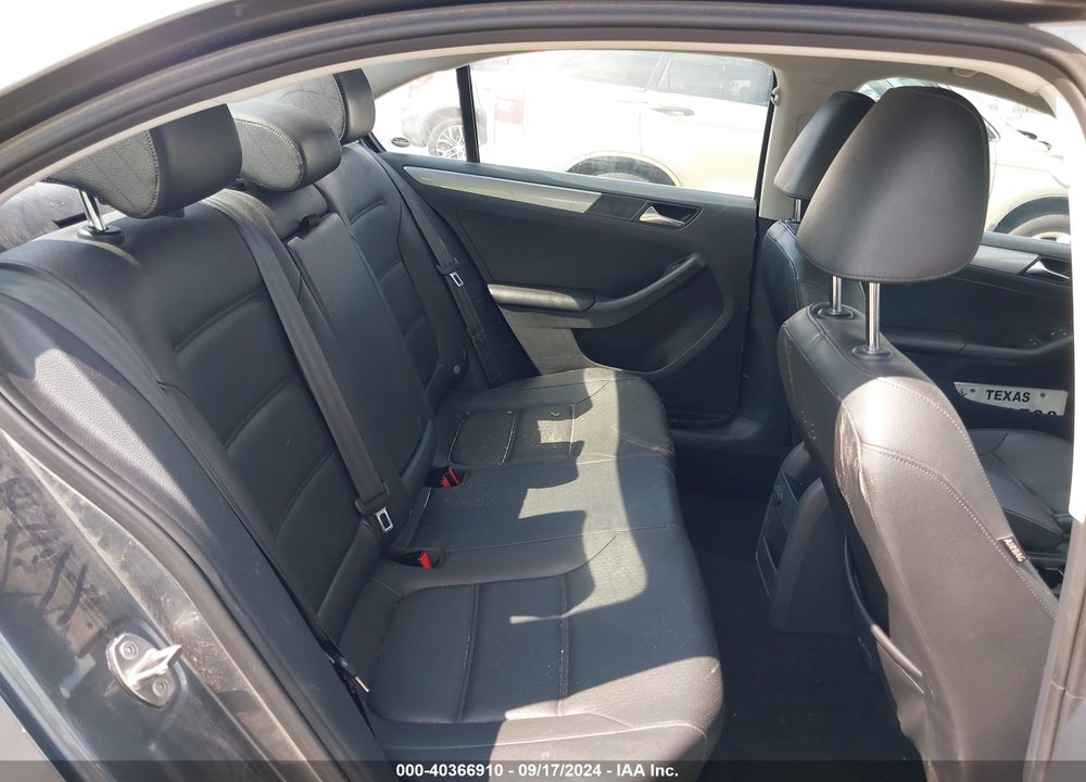 2016 VOLKSWAGEN JETTA 1.4T SE VIN: 3VWD67AJ7GM372391