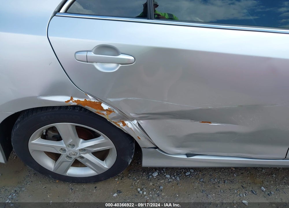 2012 TOYOTA CAMRY SE VIN: 4T1BF1FKXCU102260