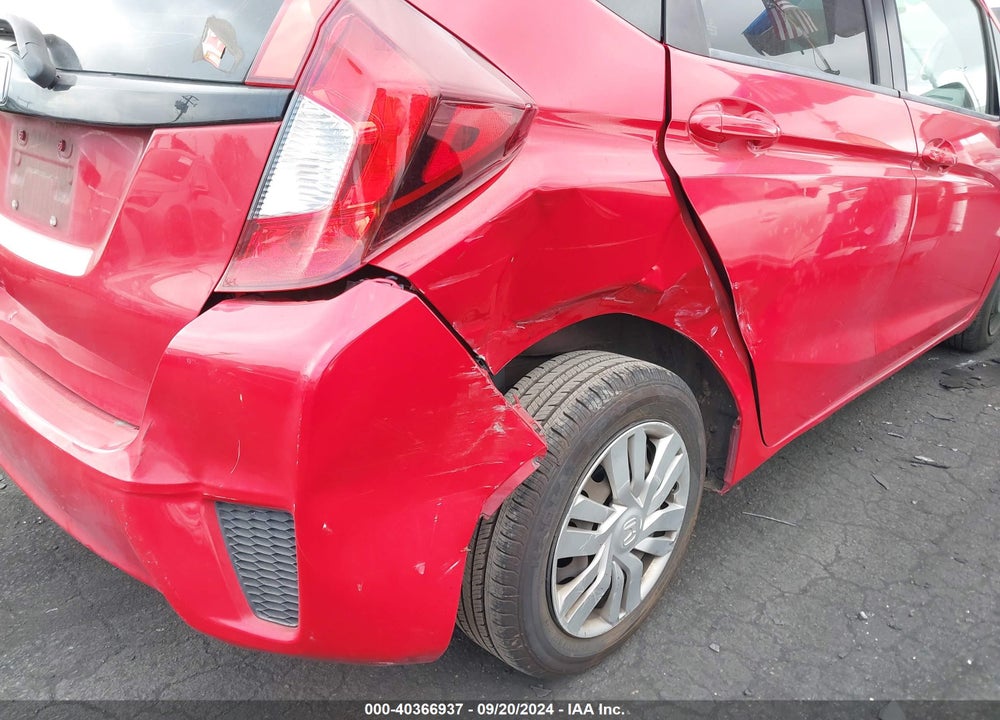 2015 HONDA FIT LX VIN: 3HGGK5H50FM758126