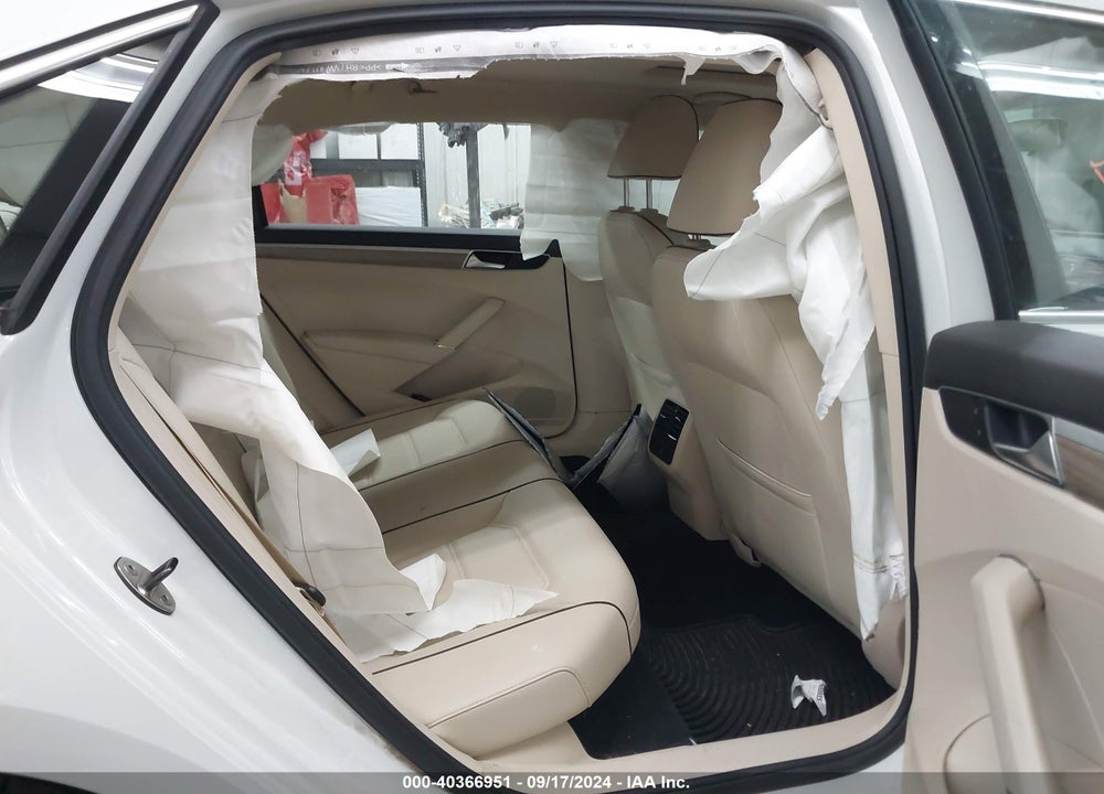 2017 VOLKSWAGEN PASSAT 1.8T SE VIN: 1VWBT7A3XHC024704