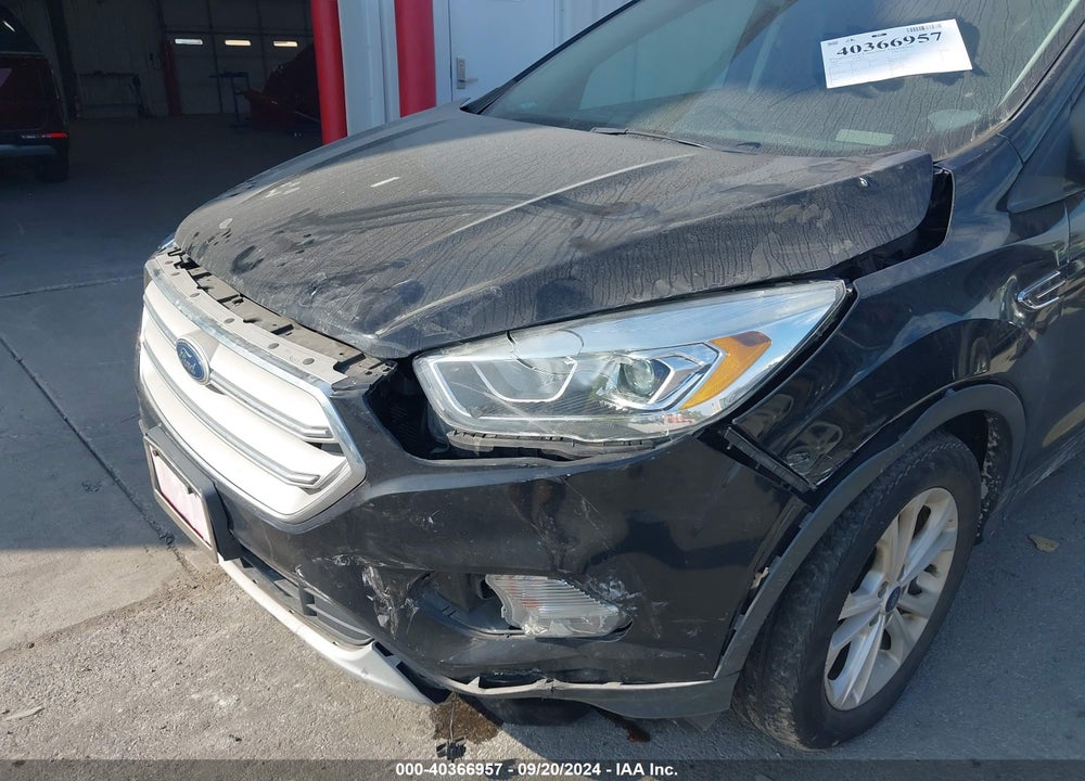 2018 FORD ESCAPE SEL VIN: 1FMCU0HD2JUB37634