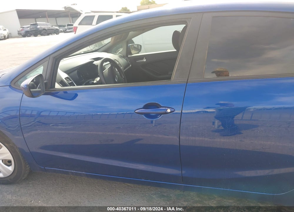 2018 KIA FORTE LX VIN: 3KPFL4A73JE206118