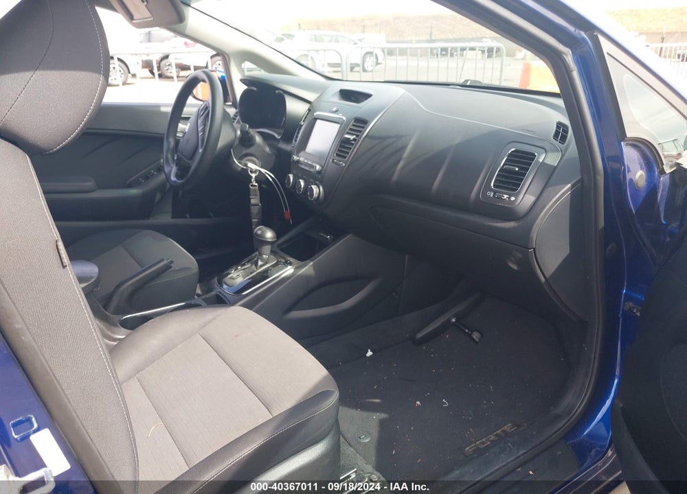 2018 KIA FORTE LX VIN: 3KPFL4A73JE206118