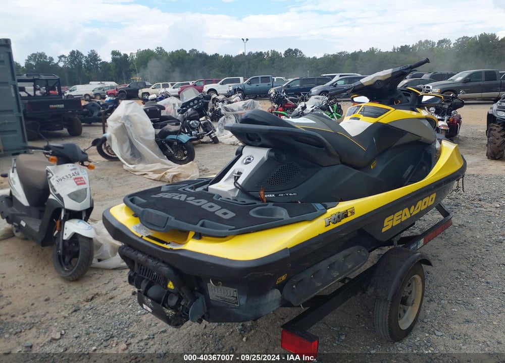 2011 SEADOO RXT VIN: YDV04248A111