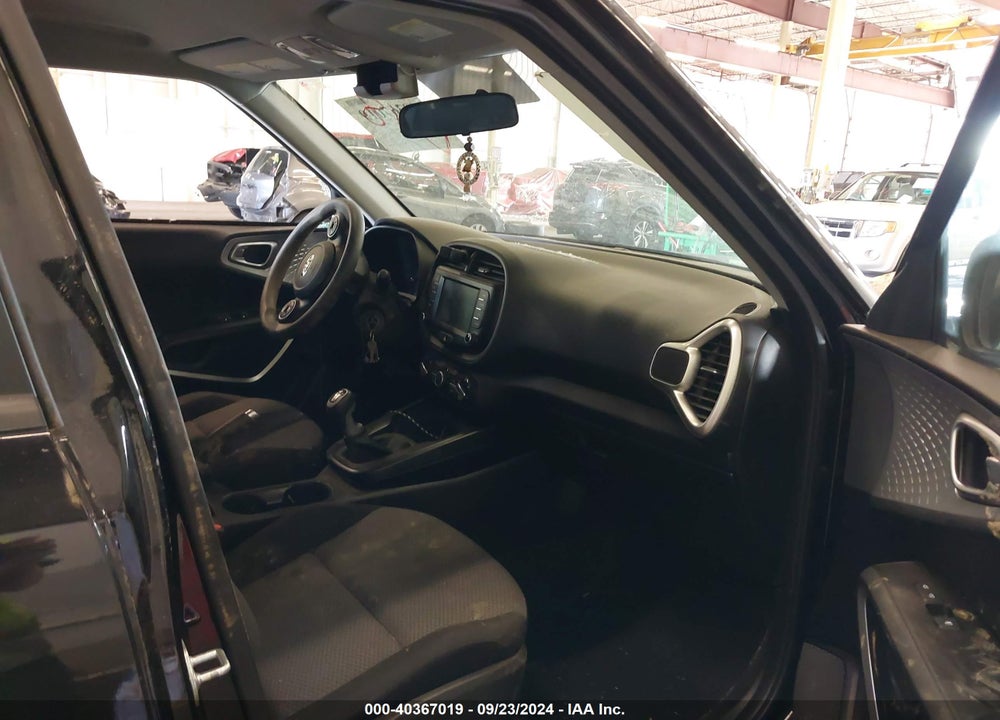 2020 KIA SOUL LX VIN: KNDJ22AU4L7065375