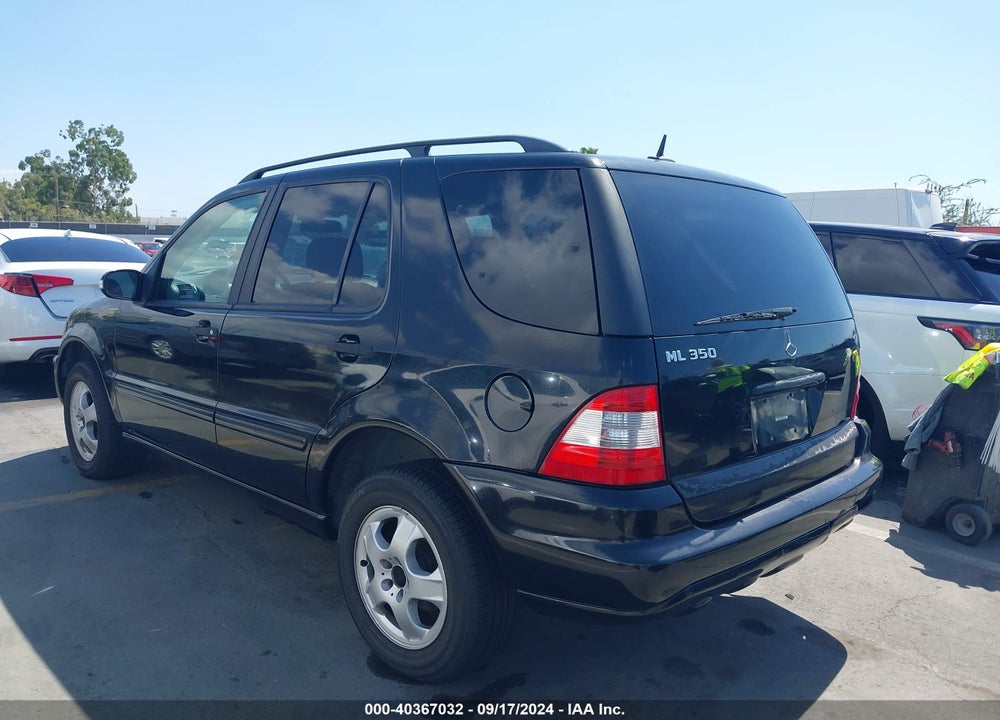 2004 MERCEDES-BENZ ML 350 4MATIC VIN: 4JGAB57E74A482670