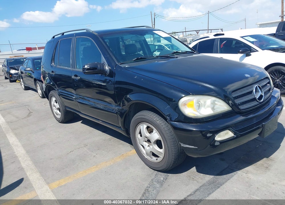 2004 MERCEDES-BENZ ML 350 4MATIC VIN: 4JGAB57E74A482670