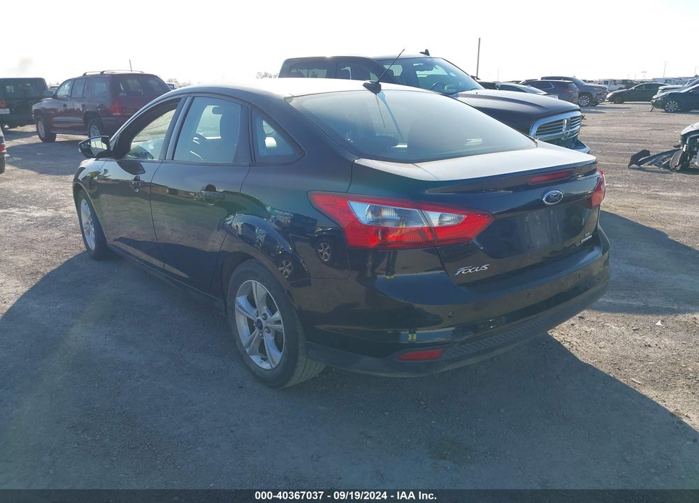 2014 FORD FOCUS SE VIN: 1FADP3F28EL438834