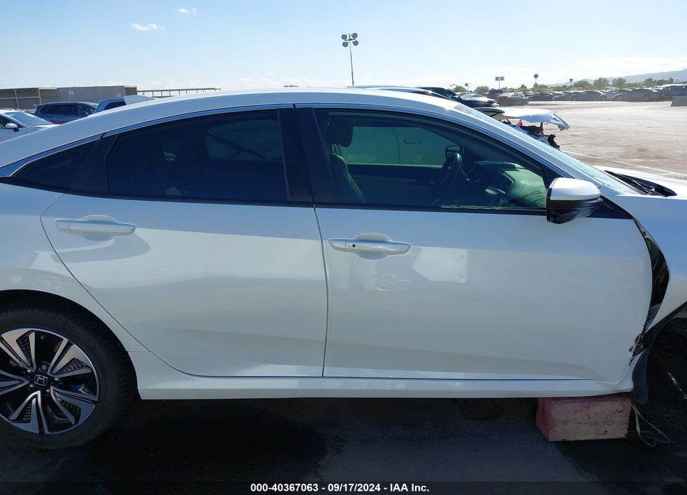 2018 HONDA CIVIC EX-L VIN: JHMFC1F71JX007817