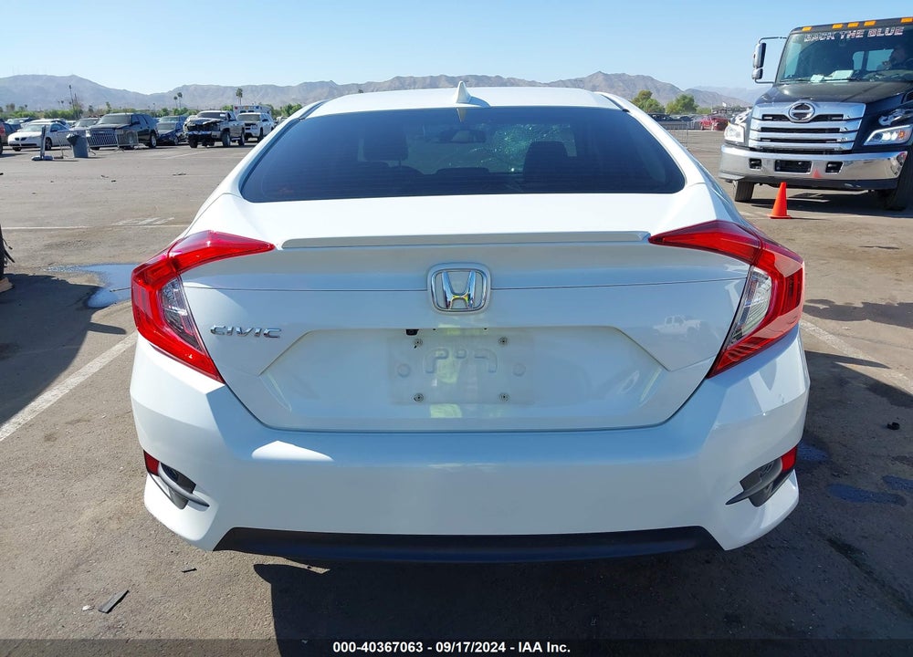 2018 HONDA CIVIC EX-L VIN: JHMFC1F71JX007817