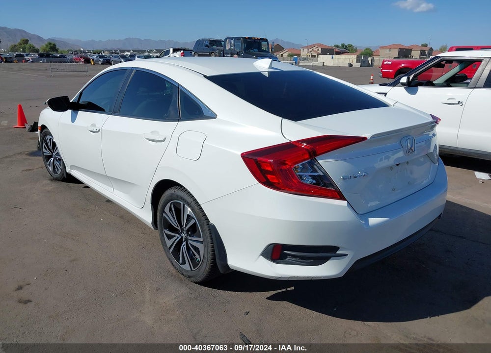 2018 HONDA CIVIC EX-L VIN: JHMFC1F71JX007817