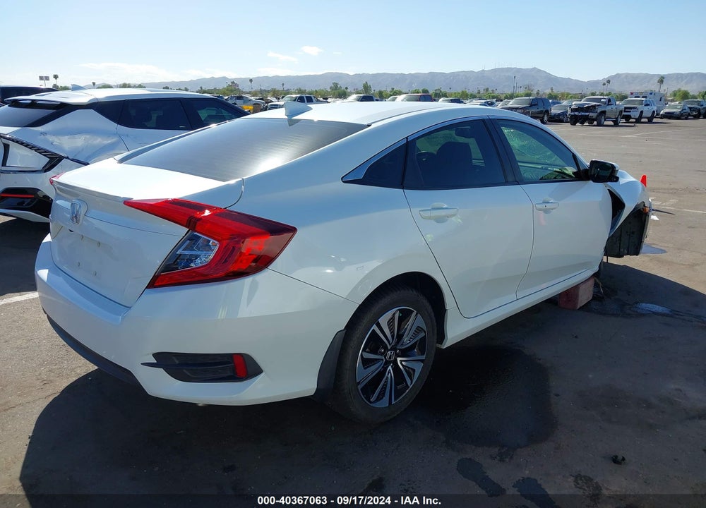 2018 HONDA CIVIC EX-L VIN: JHMFC1F71JX007817